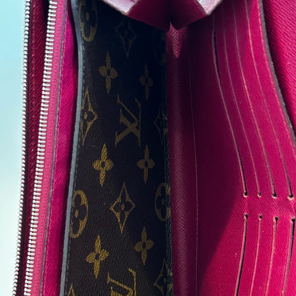 Louis Vuitton Marie Rose Fuchsia Monogram Epi Leather Wallet Clutch - Picture 12 of 16